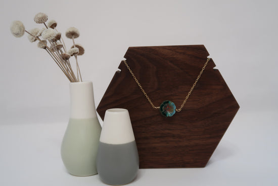 Flower Solitaire Necklace